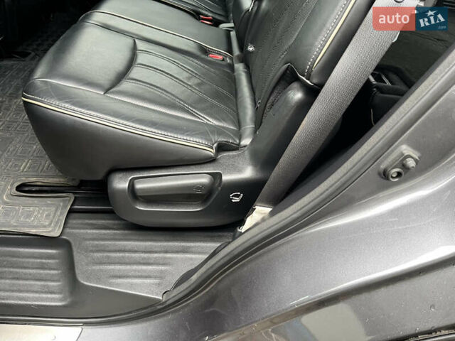 Серый Инфинити QX60, объемом двигателя 3.5 л и пробегом 138 тыс. км за 17900 $, фото 14 на Automoto.ua