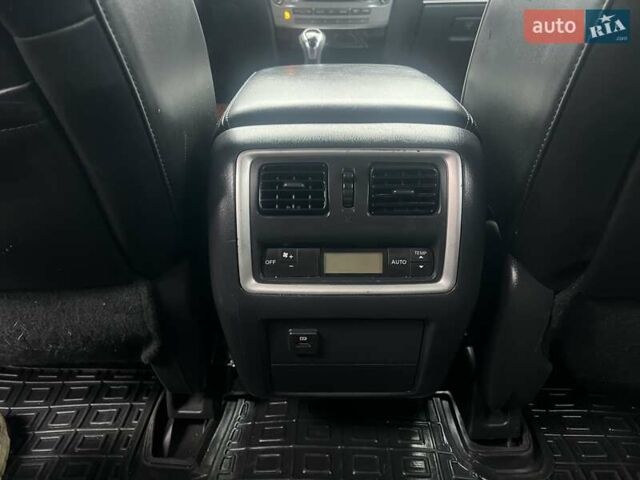 Серый Инфинити QX60, объемом двигателя 3.5 л и пробегом 143 тыс. км за 17500 $, фото 27 на Automoto.ua