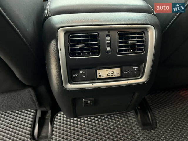 Серый Инфинити QX60, объемом двигателя 3.5 л и пробегом 149 тыс. км за 15500 $, фото 15 на Automoto.ua