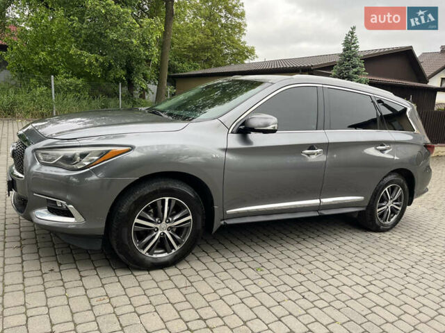 Серый Инфинити QX60, объемом двигателя 3.5 л и пробегом 138 тыс. км за 17900 $, фото 4 на Automoto.ua