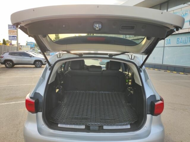 Сірий Інфініті QX60, об'ємом двигуна 3.5 л та пробігом 110 тис. км за 22000 $, фото 18 на Automoto.ua