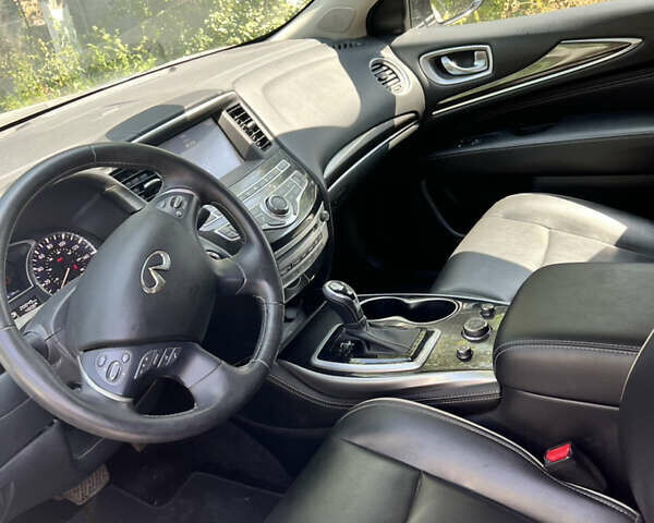 Сірий Інфініті QX60, об'ємом двигуна 3.5 л та пробігом 31 тис. км за 20500 $, фото 4 на Automoto.ua