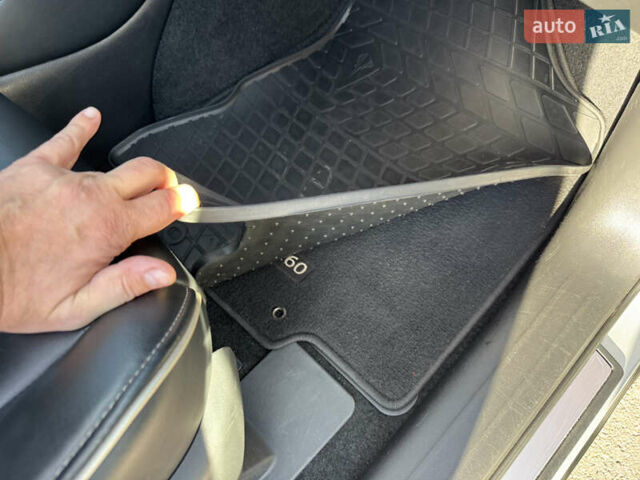 Серый Инфинити QX60, объемом двигателя 3.5 л и пробегом 177 тыс. км за 17500 $, фото 17 на Automoto.ua