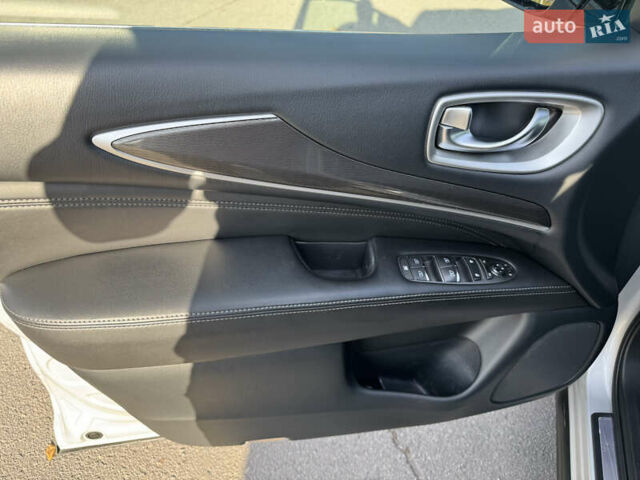 Серый Инфинити QX60, объемом двигателя 3.5 л и пробегом 177 тыс. км за 17500 $, фото 19 на Automoto.ua