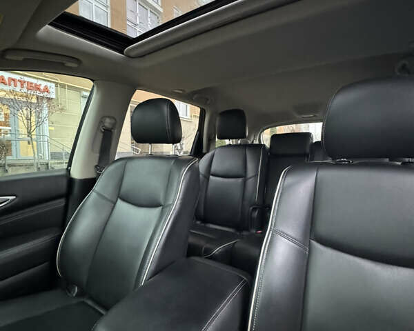 Серый Инфинити QX60, объемом двигателя 3.5 л и пробегом 111 тыс. км за 20000 $, фото 6 на Automoto.ua