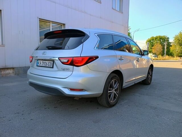 Серый Инфинити QX60, объемом двигателя 3.5 л и пробегом 81 тыс. км за 435 $, фото 4 на Automoto.ua