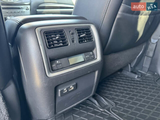 Серый Инфинити QX60, объемом двигателя 3.5 л и пробегом 177 тыс. км за 17500 $, фото 12 на Automoto.ua