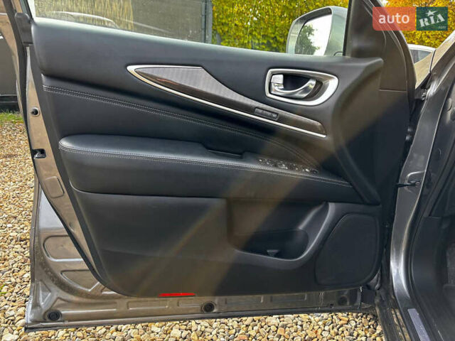 Серый Инфинити QX60, объемом двигателя 3.5 л и пробегом 74 тыс. км за 18300 $, фото 12 на Automoto.ua