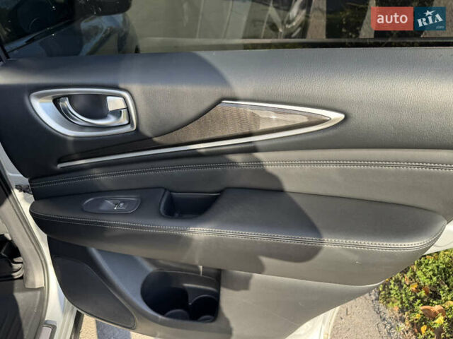 Серый Инфинити QX60, объемом двигателя 3.5 л и пробегом 177 тыс. км за 17500 $, фото 14 на Automoto.ua