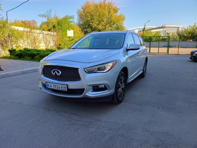 Серый Инфинити QX60, объемом двигателя 3.5 л и пробегом 81 тыс. км за 435 $, фото 2 на Automoto.ua