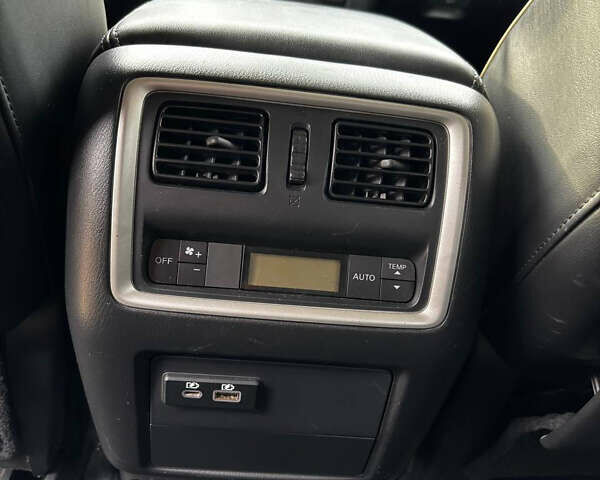 Серый Инфинити QX60, объемом двигателя 3.5 л и пробегом 74 тыс. км за 18300 $, фото 20 на Automoto.ua