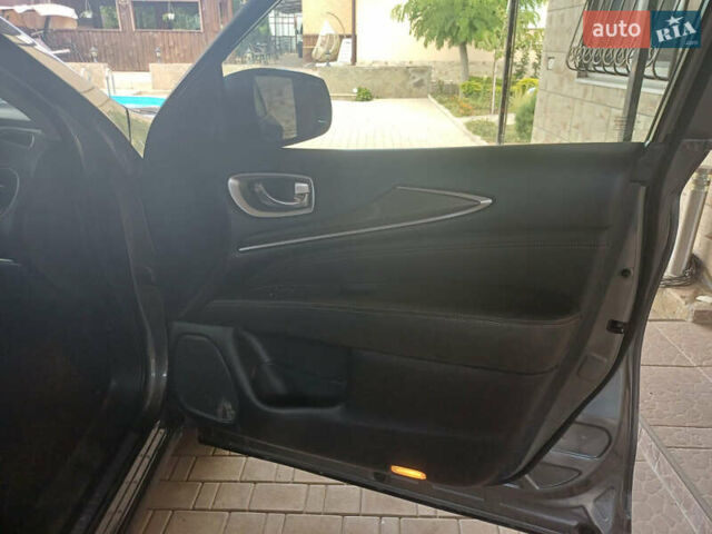 Сірий Інфініті QX60, об'ємом двигуна 3.5 л та пробігом 102 тис. км за 20500 $, фото 14 на Automoto.ua