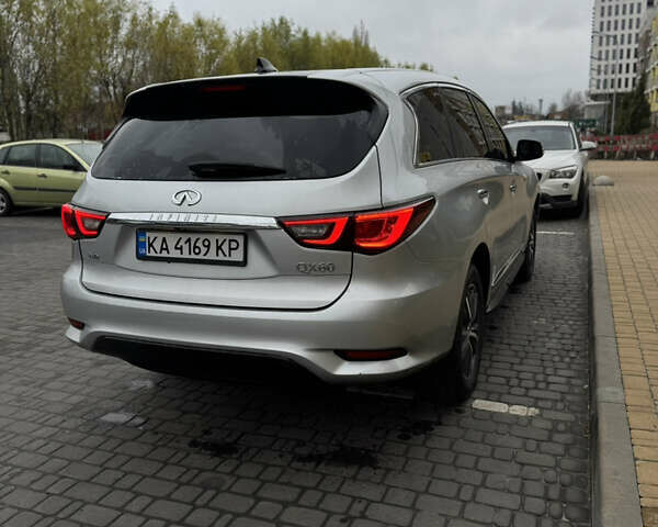 Серый Инфинити QX60, объемом двигателя 3.5 л и пробегом 111 тыс. км за 20000 $, фото 1 на Automoto.ua