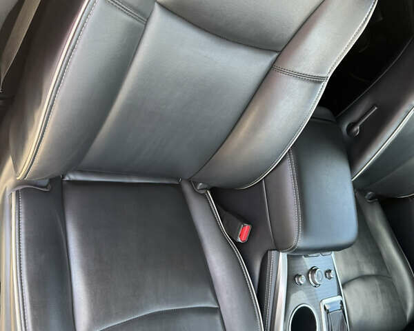 Серый Инфинити QX60, объемом двигателя 3.5 л и пробегом 177 тыс. км за 17500 $, фото 15 на Automoto.ua