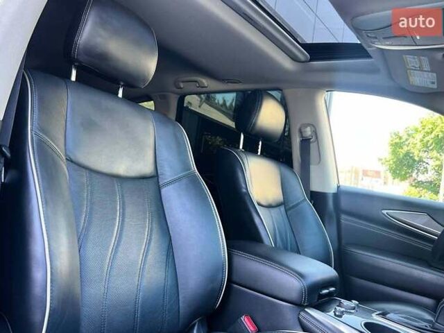 Сірий Інфініті QX60, об'ємом двигуна 3.5 л та пробігом 97 тис. км за 24000 $, фото 16 на Automoto.ua