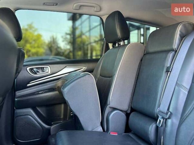 Сірий Інфініті QX60, об'ємом двигуна 3.5 л та пробігом 97 тис. км за 24000 $, фото 20 на Automoto.ua