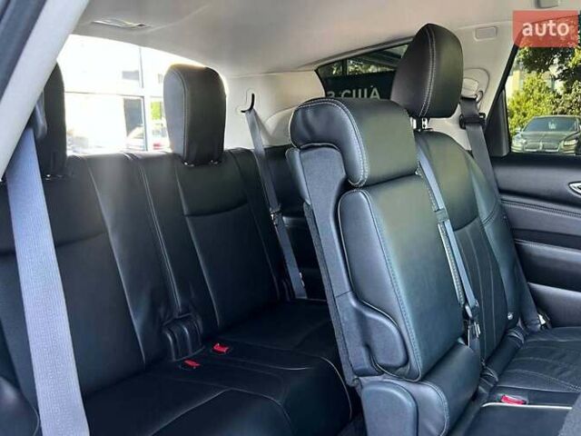 Сірий Інфініті QX60, об'ємом двигуна 3.5 л та пробігом 97 тис. км за 24000 $, фото 21 на Automoto.ua