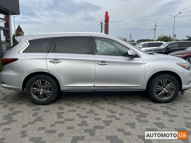 Серый Инфинити QX60, объемом двигателя 3.5 л и пробегом 41 тыс. км за 19999 $, фото 10 на Automoto.ua