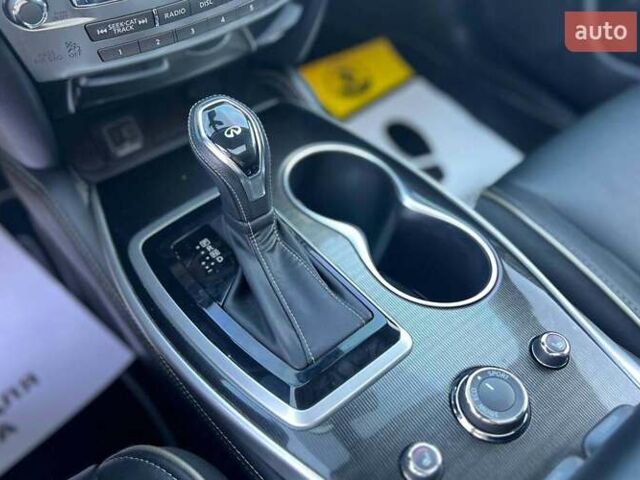 Сірий Інфініті QX60, об'ємом двигуна 3.5 л та пробігом 97 тис. км за 24000 $, фото 13 на Automoto.ua