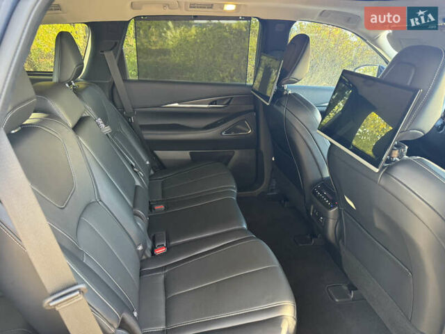 Серый Инфинити QX60, объемом двигателя 3.5 л и пробегом 17 тыс. км за 41600 $, фото 32 на Automoto.ua