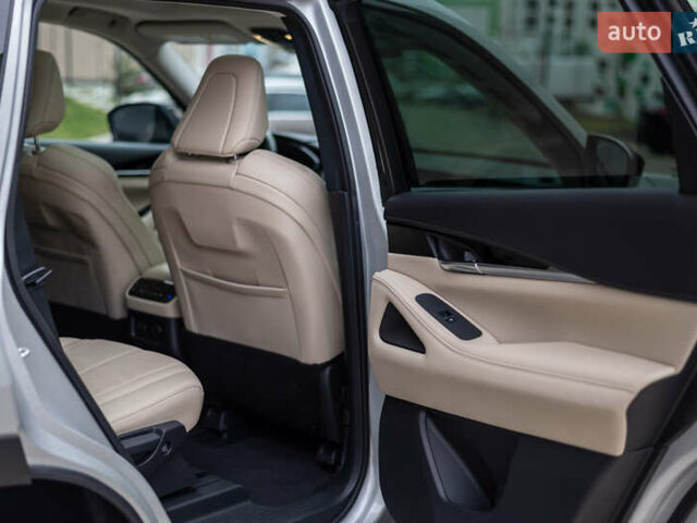 Серый Инфинити QX60, объемом двигателя 3.5 л и пробегом 20 тыс. км за 33000 $, фото 47 на Automoto.ua