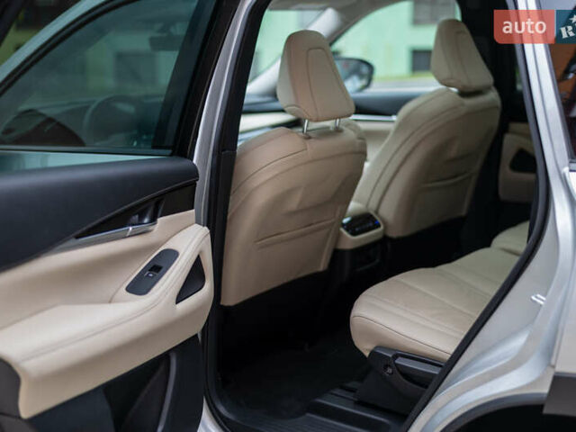 Серый Инфинити QX60, объемом двигателя 3.5 л и пробегом 20 тыс. км за 33000 $, фото 44 на Automoto.ua