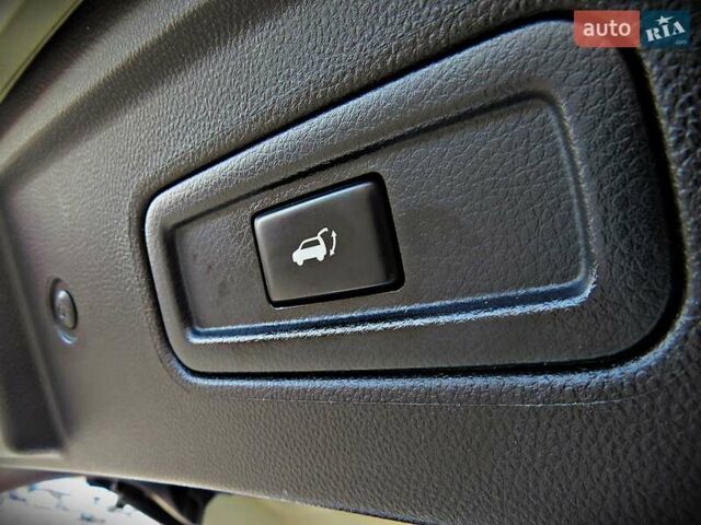 Білий Інфініті QX70, об'ємом двигуна 3.7 л та пробігом 141 тис. км за 19900 $, фото 19 на Automoto.ua