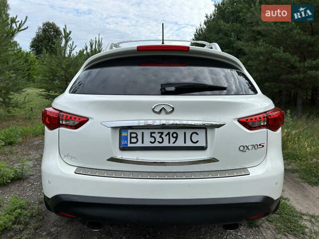 Білий Інфініті QX70, об'ємом двигуна 3.7 л та пробігом 168 тис. км за 17400 $, фото 5 на Automoto.ua