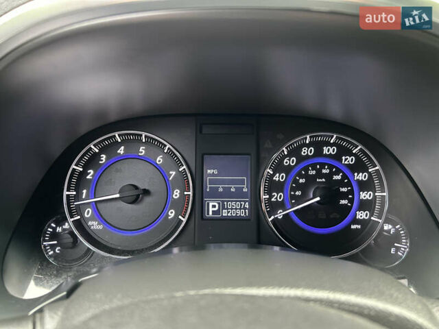 Білий Інфініті QX70, об'ємом двигуна 3.7 л та пробігом 168 тис. км за 17400 $, фото 12 на Automoto.ua
