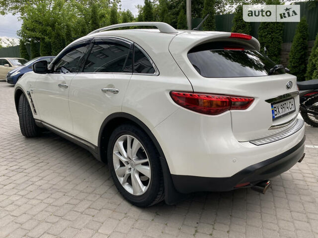 Білий Інфініті QX70, об'ємом двигуна 3.7 л та пробігом 94 тис. км за 25000 $, фото 6 на Automoto.ua