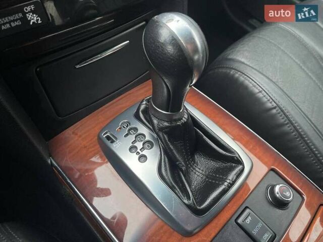 Белый Инфинити QX70, объемом двигателя 3.7 л и пробегом 84 тыс. км за 16990 $, фото 31 на Automoto.ua