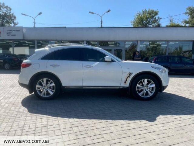 Білий Інфініті QX70, об'ємом двигуна 3 л та пробігом 168 тис. км за 24533 $, фото 12 на Automoto.ua