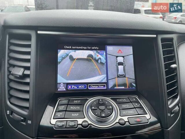 Белый Инфинити QX70, объемом двигателя 3.7 л и пробегом 84 тыс. км за 16990 $, фото 28 на Automoto.ua