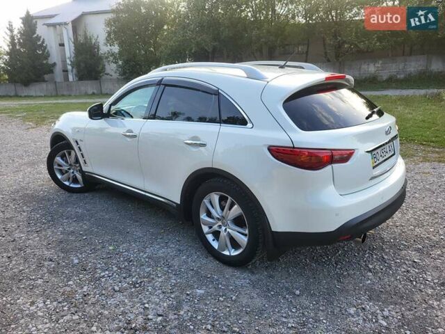 Білий Інфініті QX70, об'ємом двигуна 2.99 л та пробігом 135 тис. км за 25300 $, фото 3 на Automoto.ua