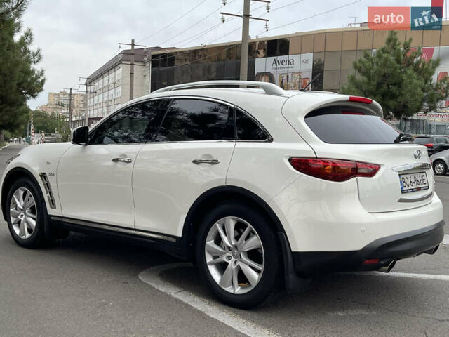 Белый Инфинити QX70, объемом двигателя 2.99 л и пробегом 128 тыс. км за 19800 $, фото 50 на Automoto.ua