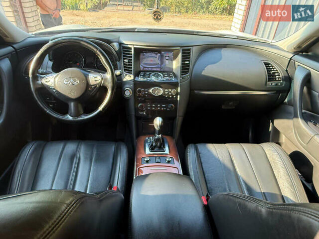 Білий Інфініті QX70, об'ємом двигуна 3.7 л та пробігом 84 тис. км за 16900 $, фото 22 на Automoto.ua