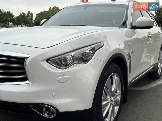 Белый Инфинити QX70, объемом двигателя 2.99 л и пробегом 128 тыс. км за 19800 $, фото 38 на Automoto.ua