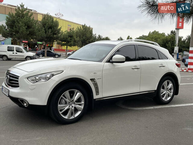 Белый Инфинити QX70, объемом двигателя 2.99 л и пробегом 128 тыс. км за 19800 $, фото 54 на Automoto.ua
