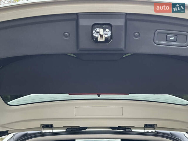 Белый Инфинити QX70, объемом двигателя 2.99 л и пробегом 128 тыс. км за 19800 $, фото 105 на Automoto.ua