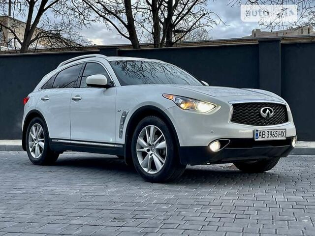 Білий Інфініті QX70, об'ємом двигуна 3.7 л та пробігом 129 тис. км за 21000 $, фото 8 на Automoto.ua