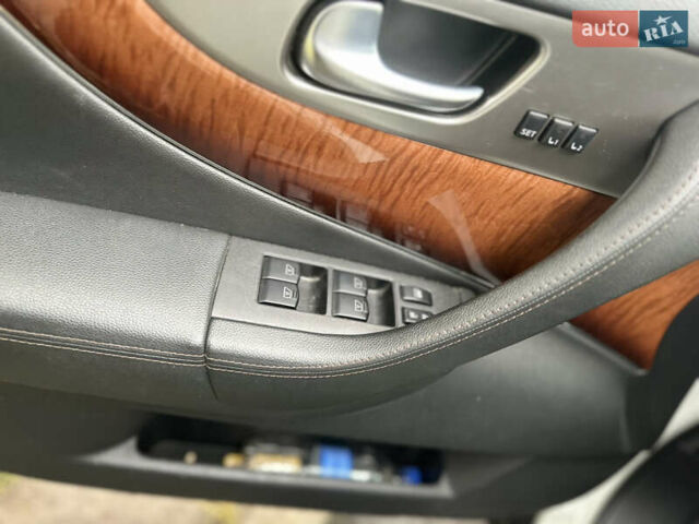 Белый Инфинити QX70, объемом двигателя 3.7 л и пробегом 55 тыс. км за 23500 $, фото 7 на Automoto.ua