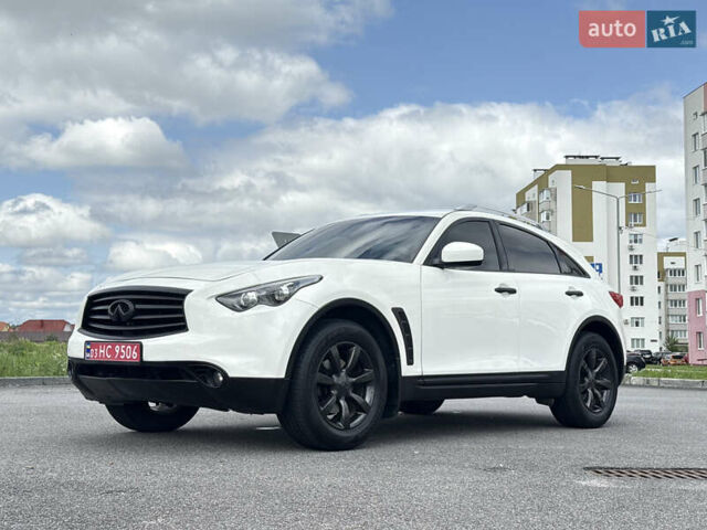 Білий Інфініті QX70, об'ємом двигуна 3.7 л та пробігом 200 тис. км за 15800 $, фото 102 на Automoto.ua