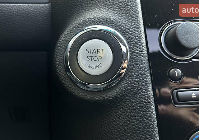 Білий Інфініті QX70, об'ємом двигуна 3.7 л та пробігом 179 тис. км за 19850 $, фото 37 на Automoto.ua