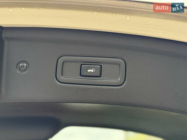 Белый Инфинити QX70, объемом двигателя 3.7 л и пробегом 180 тыс. км за 21777 $, фото 30 на Automoto.ua