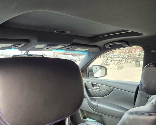 Білий Інфініті QX70, об'ємом двигуна 3.7 л та пробігом 99 тис. км за 21900 $, фото 19 на Automoto.ua