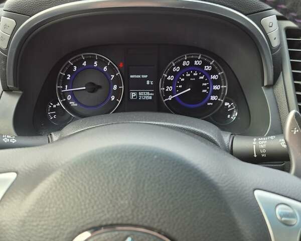 Білий Інфініті QX70, об'ємом двигуна 3.7 л та пробігом 99 тис. км за 21900 $, фото 25 на Automoto.ua