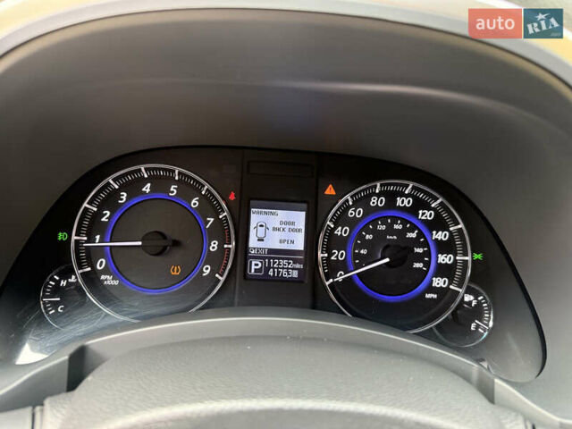 Белый Инфинити QX70, объемом двигателя 3.7 л и пробегом 180 тыс. км за 21777 $, фото 21 на Automoto.ua