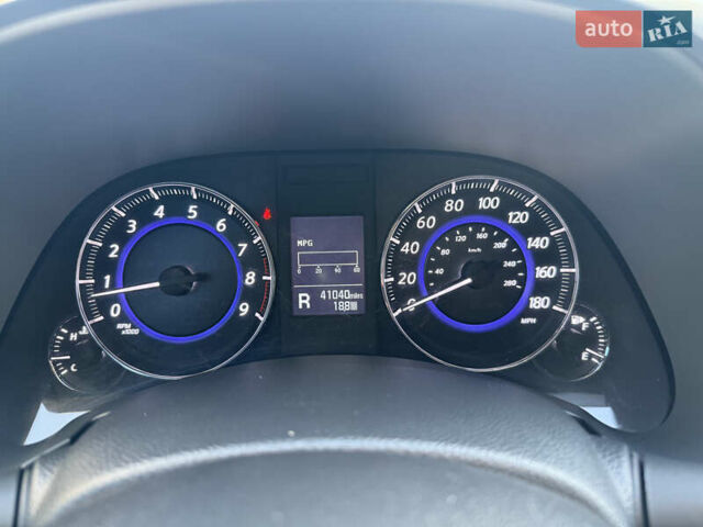 Белый Инфинити QX70, объемом двигателя 3.7 л и пробегом 66 тыс. км за 19800 $, фото 1 на Automoto.ua