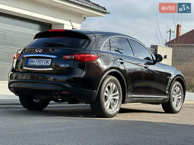 Черный Инфинити QX70, объемом двигателя 3.7 л и пробегом 81 тыс. км за 18800 $, фото 9 на Automoto.ua