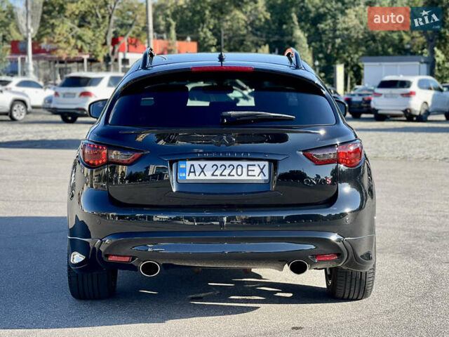 Черный Инфинити QX70, объемом двигателя 5 л и пробегом 171 тыс. км за 18900 $, фото 14 на Automoto.ua